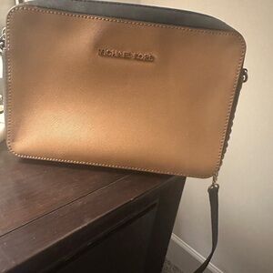 Michael Kors Crossbody.